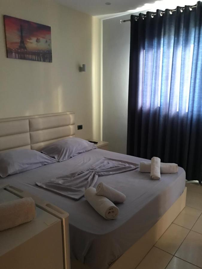 Hotel Sarda Deja's Ford Kültér fotó