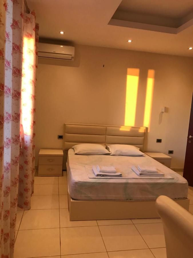 Hotel Sarda Deja's Ford Kültér fotó